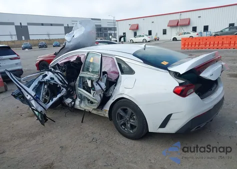 2022 Kia K5 Lx z USA, uszkodzony, nr VIN 5XXG24J25NG148277